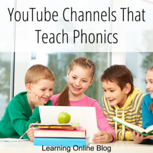 Kids looking at a computer - YouTube Channels That Teach Phonics
